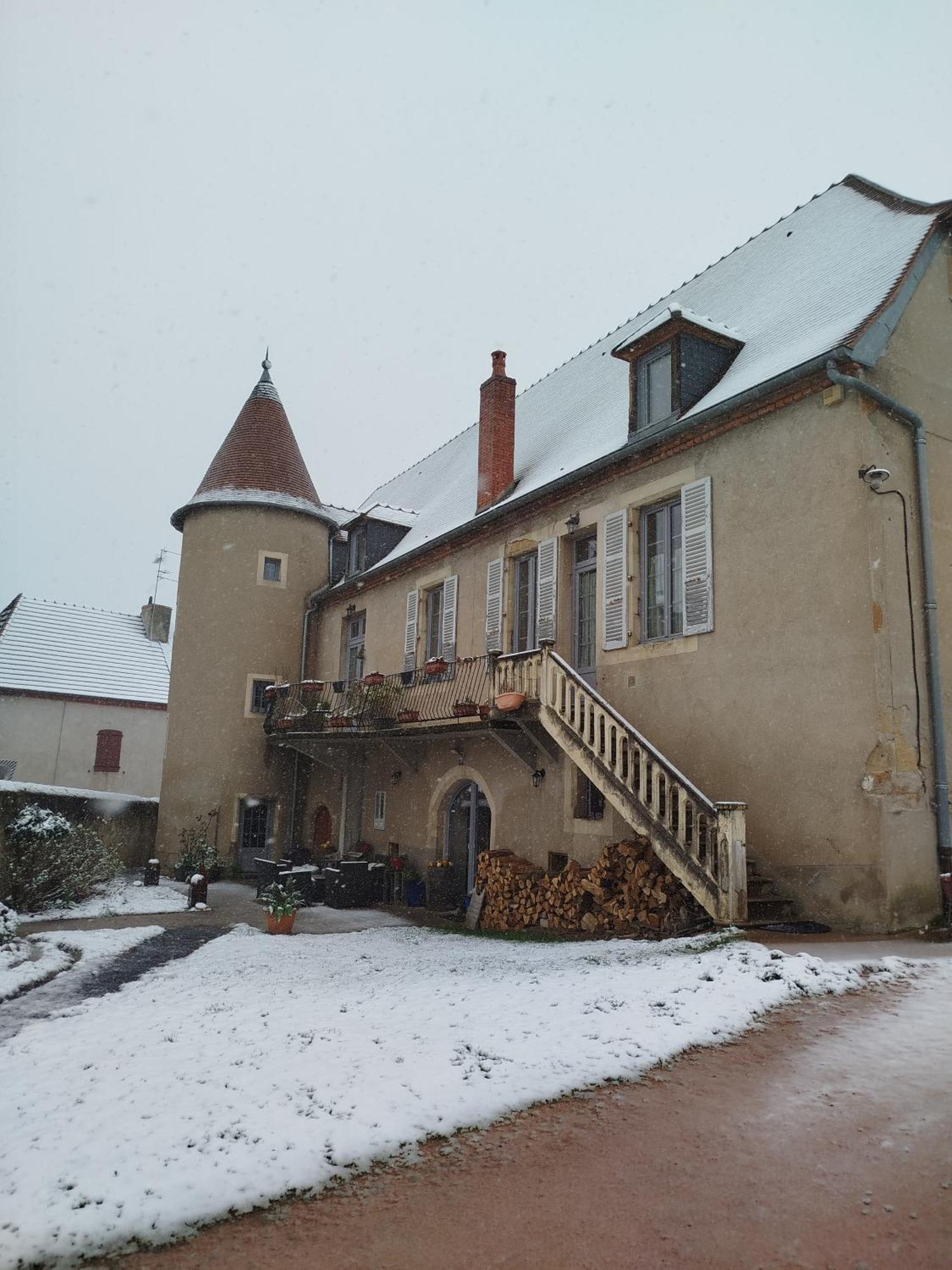 Chateau Besson Desertines  외부 사진